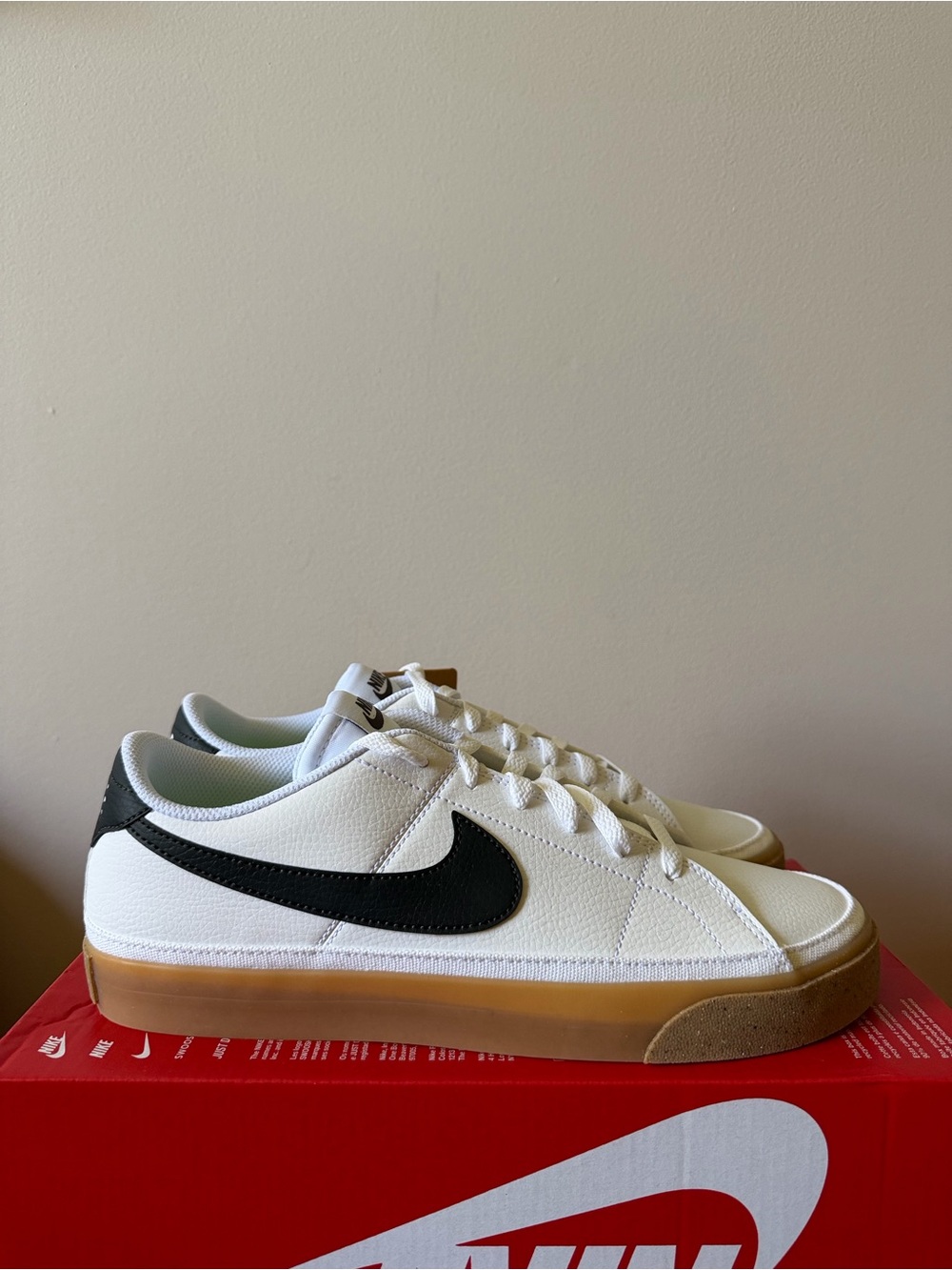 Nike Court Legacy White Gum Yellow DH3161-109 Women’s Size 11